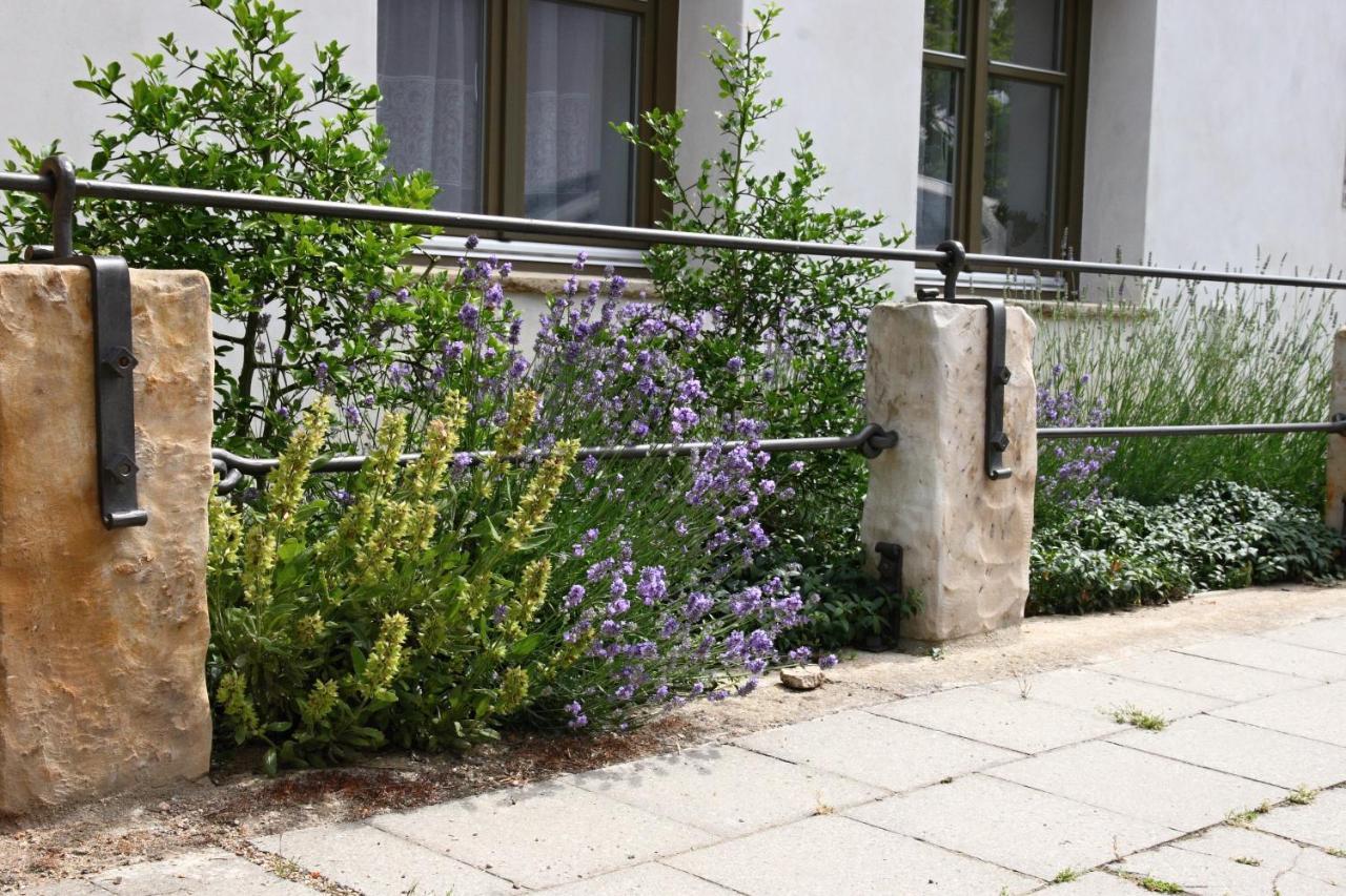 Ubytovani Na Statku Vedomice Exterior foto