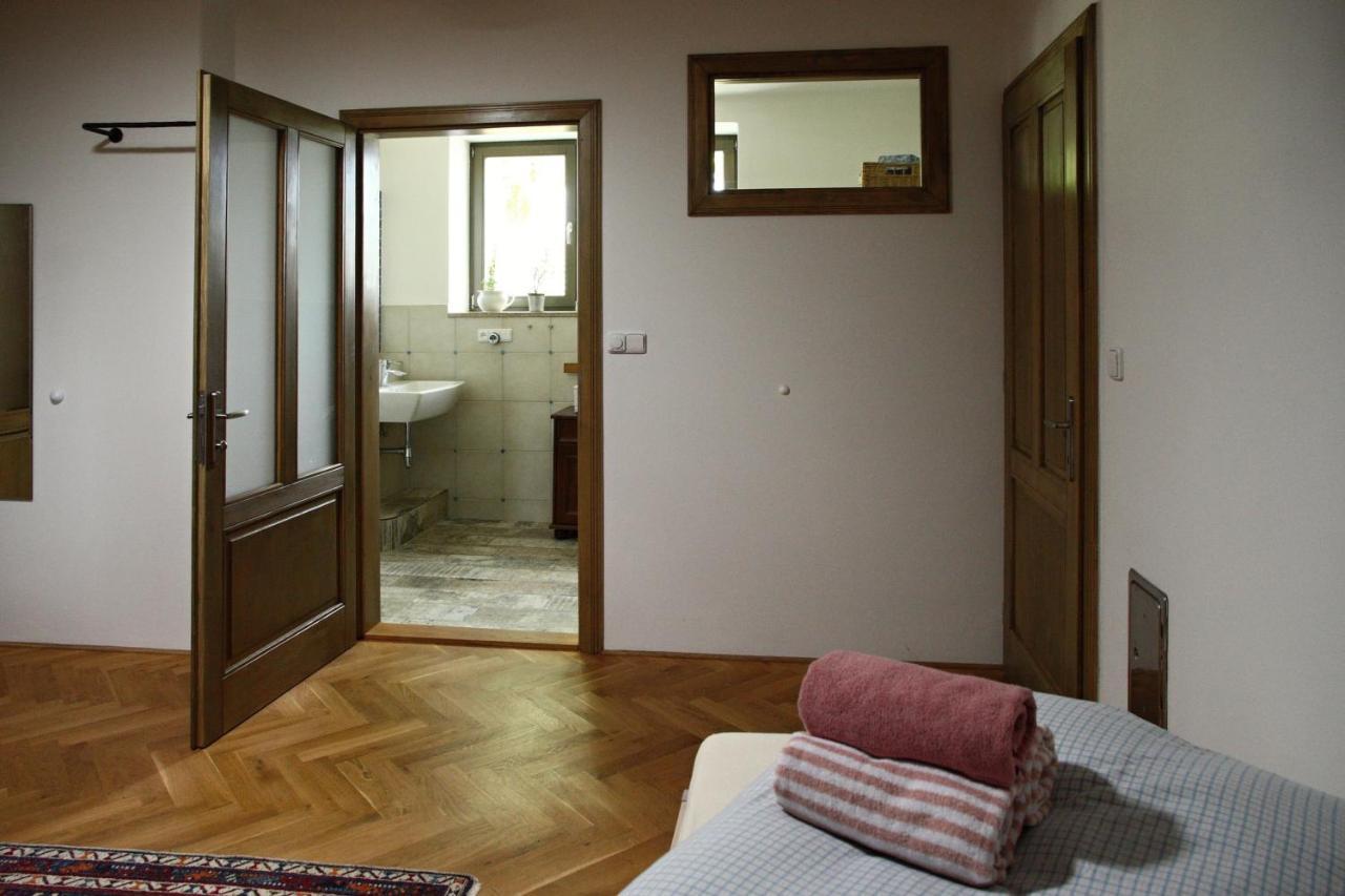 Ubytovani Na Statku Vedomice Exterior foto